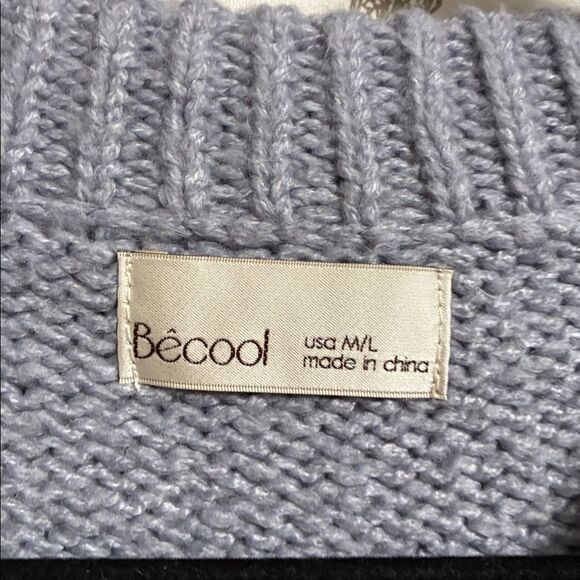 Boutique NEW M/L Gray Light blue Cable Knit Sweater with Button Detail - Picture 2 of 5